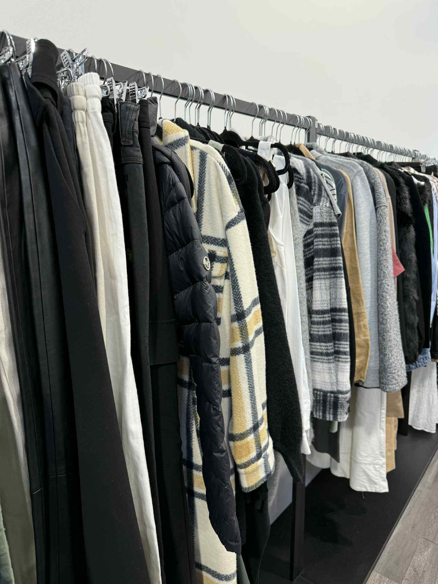FAMILY RACK | 120 ITEMS – Rent That Rack - Market & Boutique